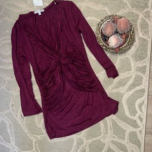 NWT🌷VERTIGO🌷Berry v-neck draped front 3/4 sleeve rayon/spandex knit top